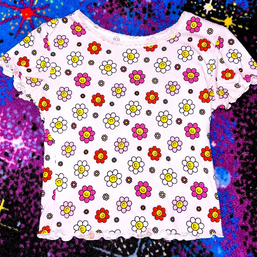 🌸flower smiley crop top🌼